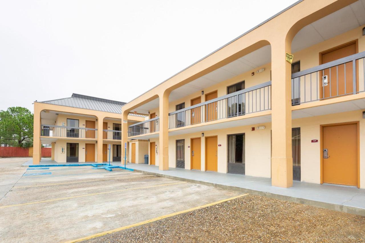 Oyo Hotel Baton Rouge Mid City Экстерьер фото