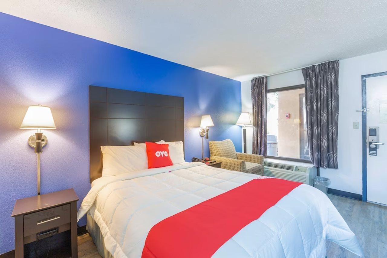 Oyo Hotel Baton Rouge Mid City Экстерьер фото