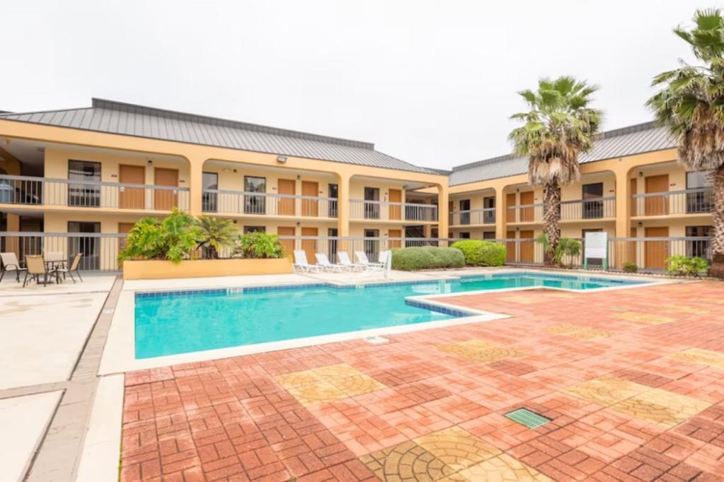 Oyo Hotel Baton Rouge Mid City Экстерьер фото