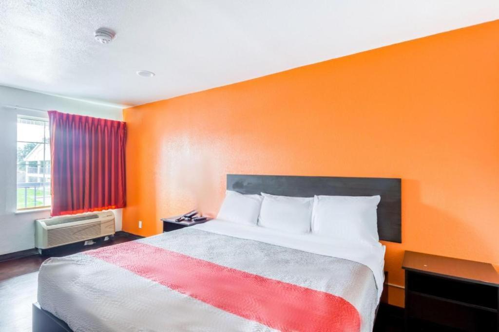 Oyo Hotel Baton Rouge Mid City Экстерьер фото