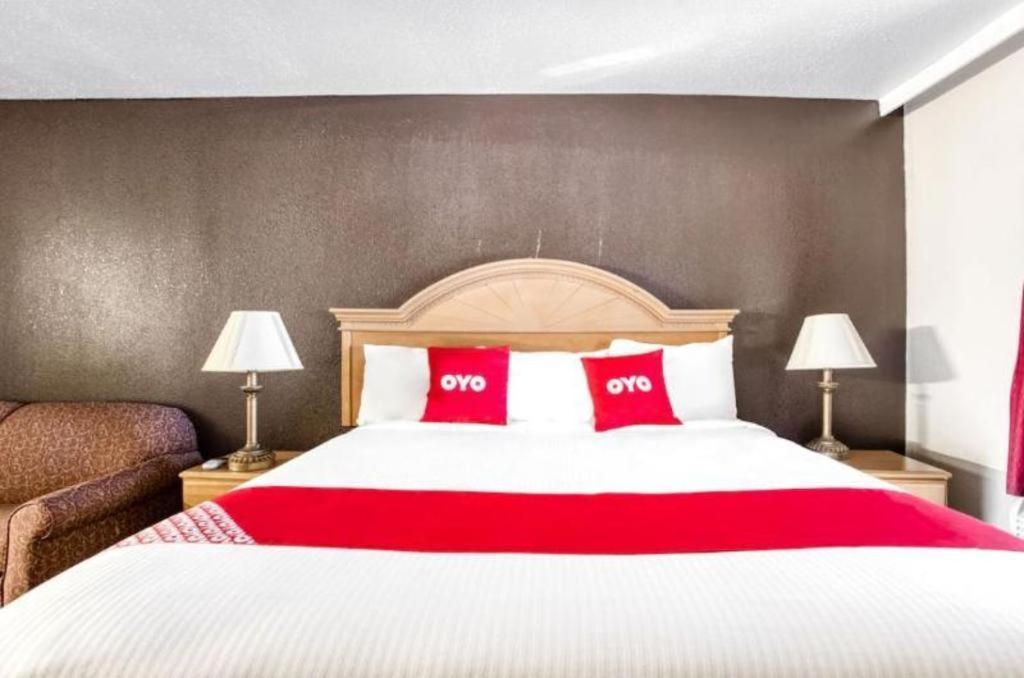 Oyo Hotel Baton Rouge Mid City Экстерьер фото