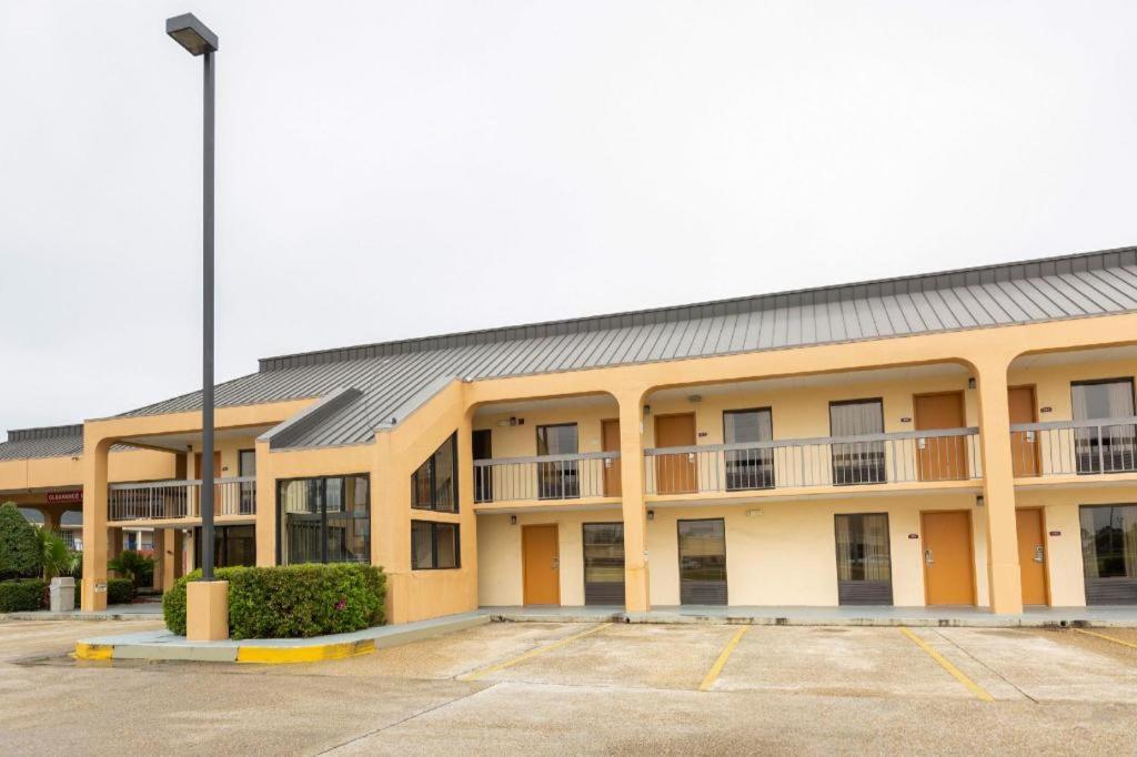 Oyo Hotel Baton Rouge Mid City Экстерьер фото